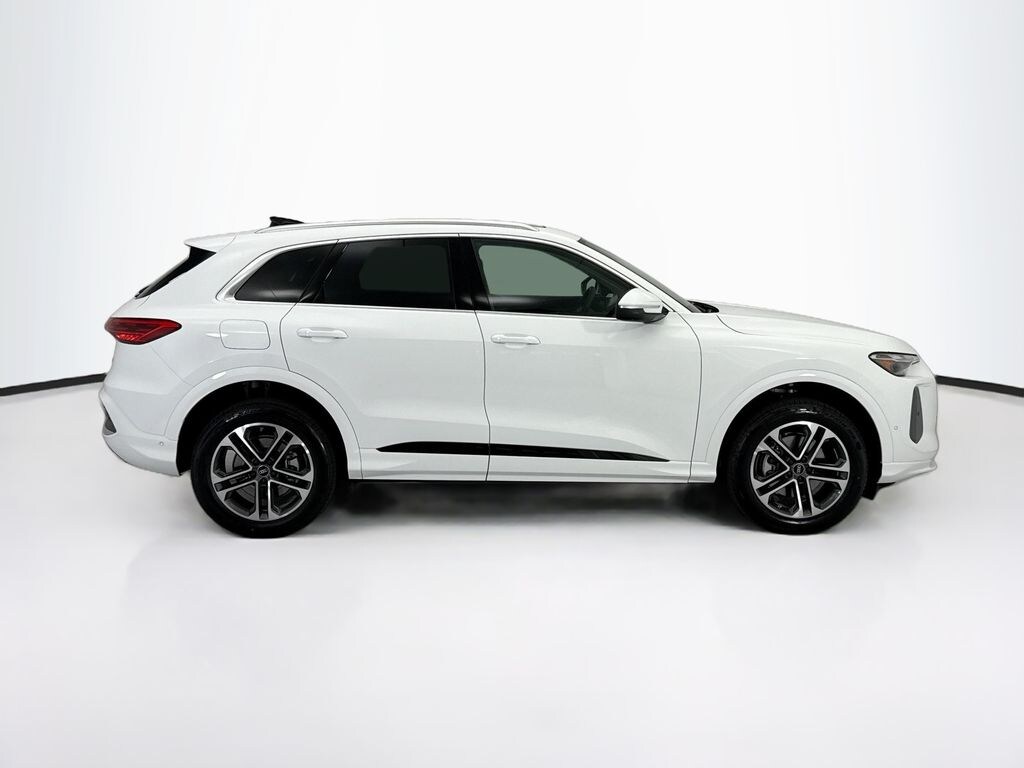 New 2026 Audi Q5 Premium SUV