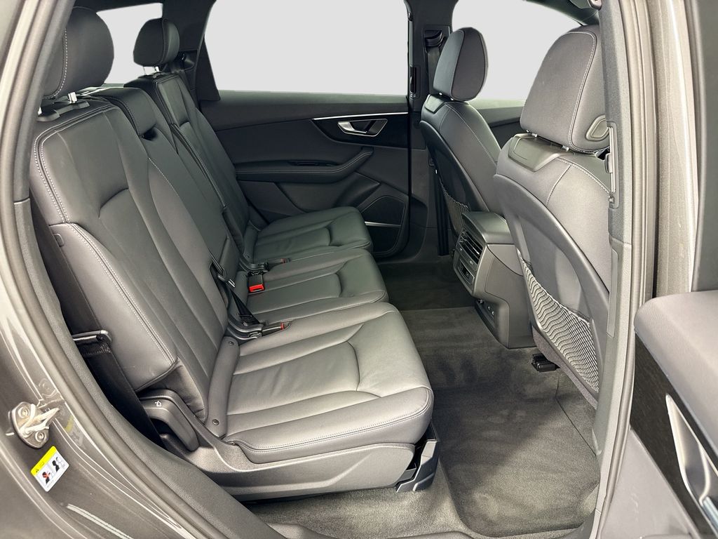 2025 Audi Q7 Premium Plus - Photo 21
