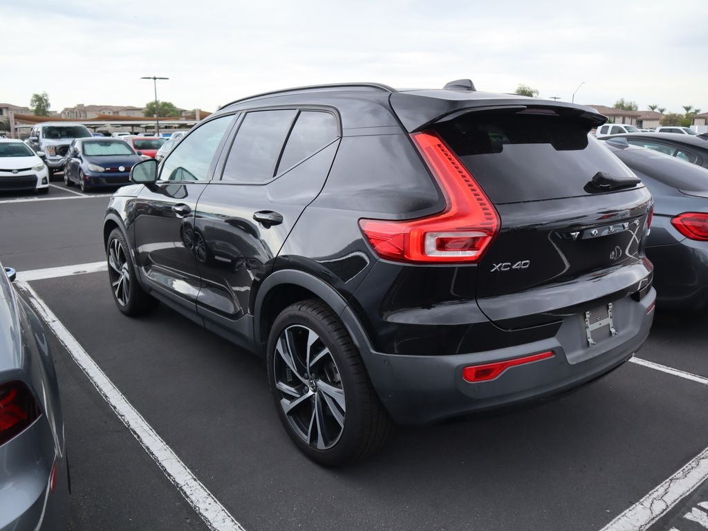 Used 2021 Volvo XC40 R-Design SUV
