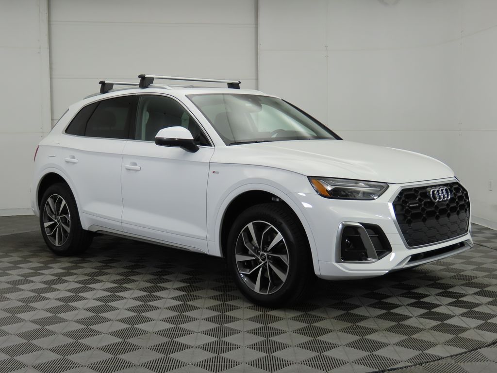 2025 Audi Q5 45 S line Premium Plus photo 3