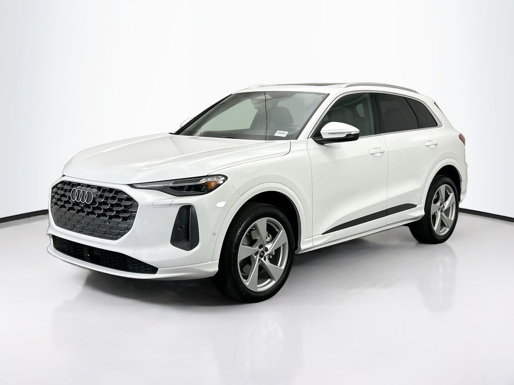 2025 Audi New Q5 Premium Plus's photo