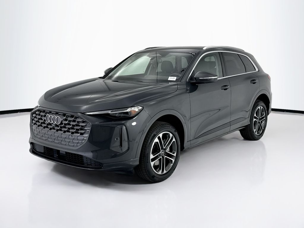 2026 Audi Q5 Premium Plus quattro's photo