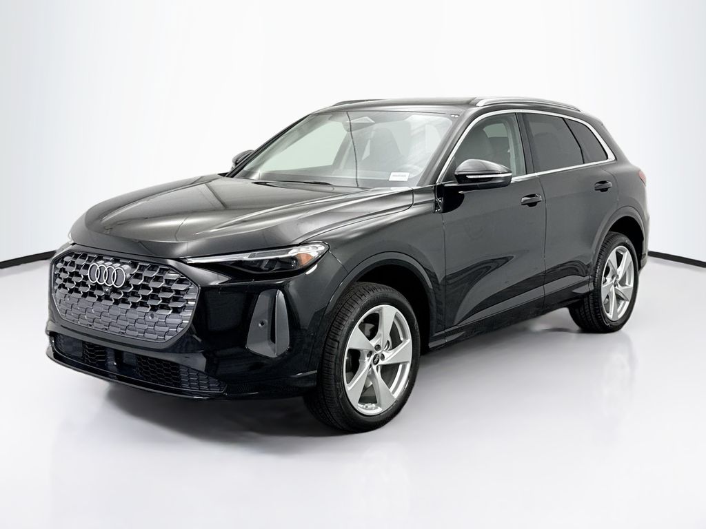 2025 Audi New Q5 Premium Plus's photo