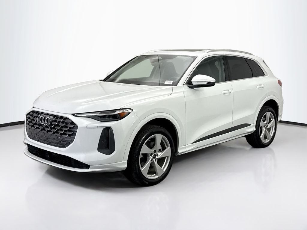 2025 Audi New Q5 Premium Plus's photo