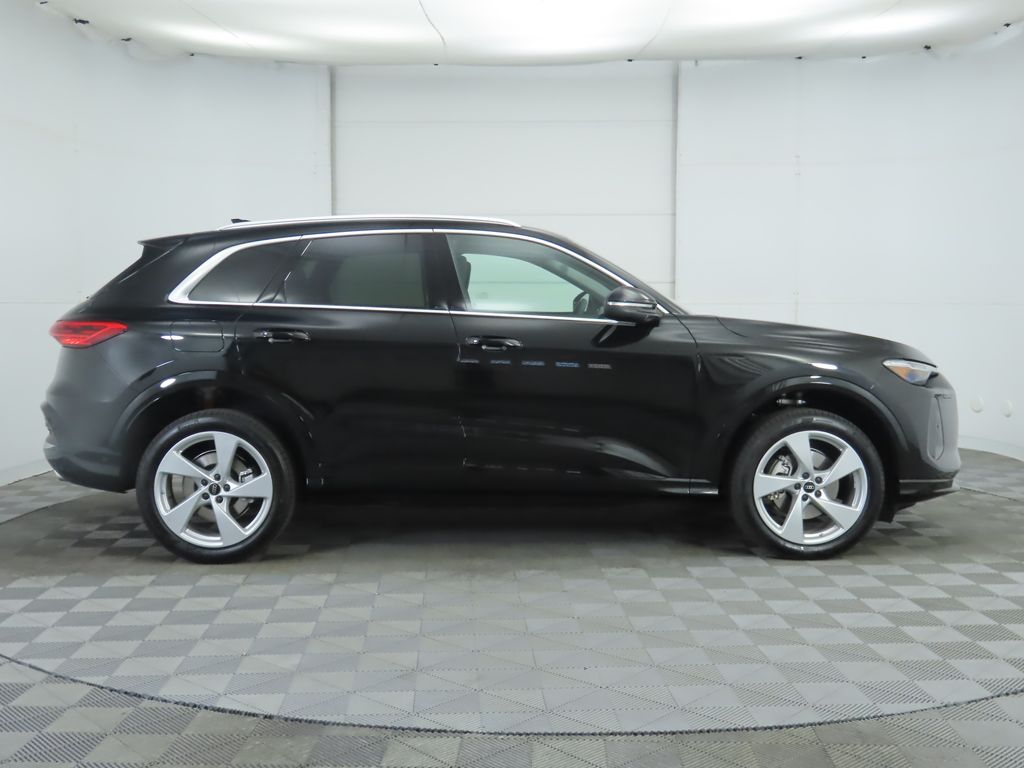 2025 Audi Q5 2.0T Premium Plus photo 4