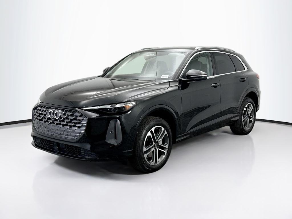 2025 Audi New Q5 Premium's photo