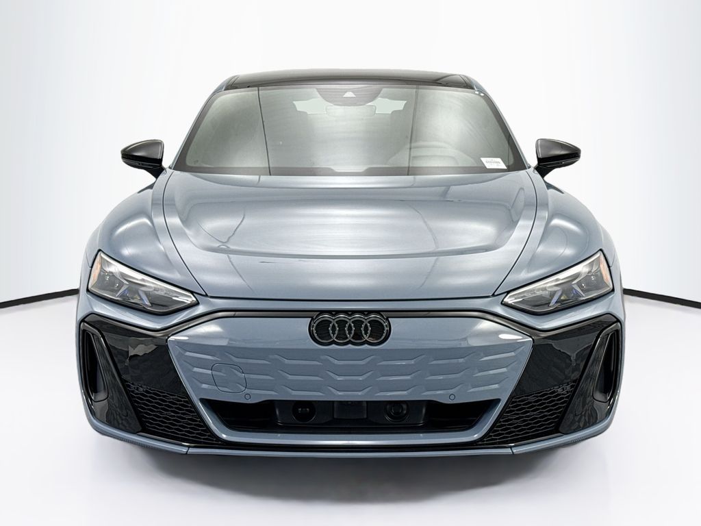 2026 Audi e-tron GT Premium Plus photo 2