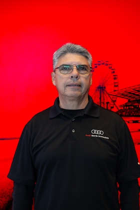 Staff member Alvaro Pulido from ID_8dc465fba4fc