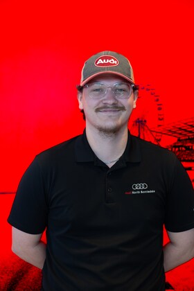 Staff member Brendan Hoff from ID_8dc465fba4fc