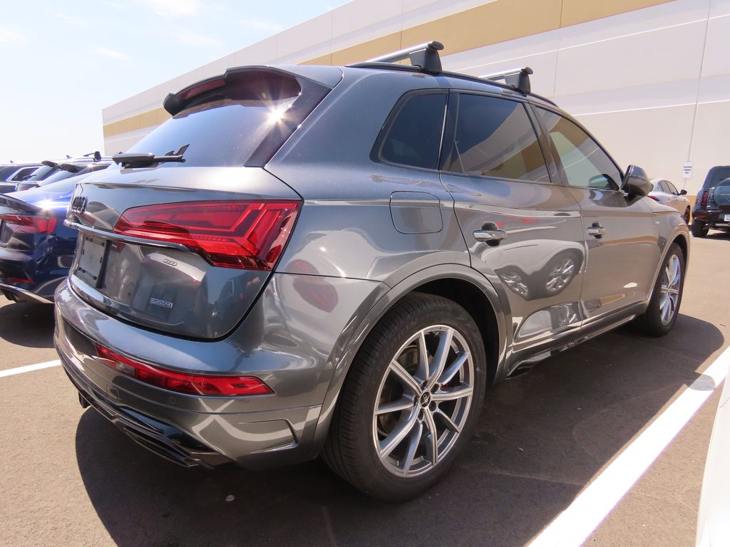 2024 Audi Q5 55 Premium Plus photo 3