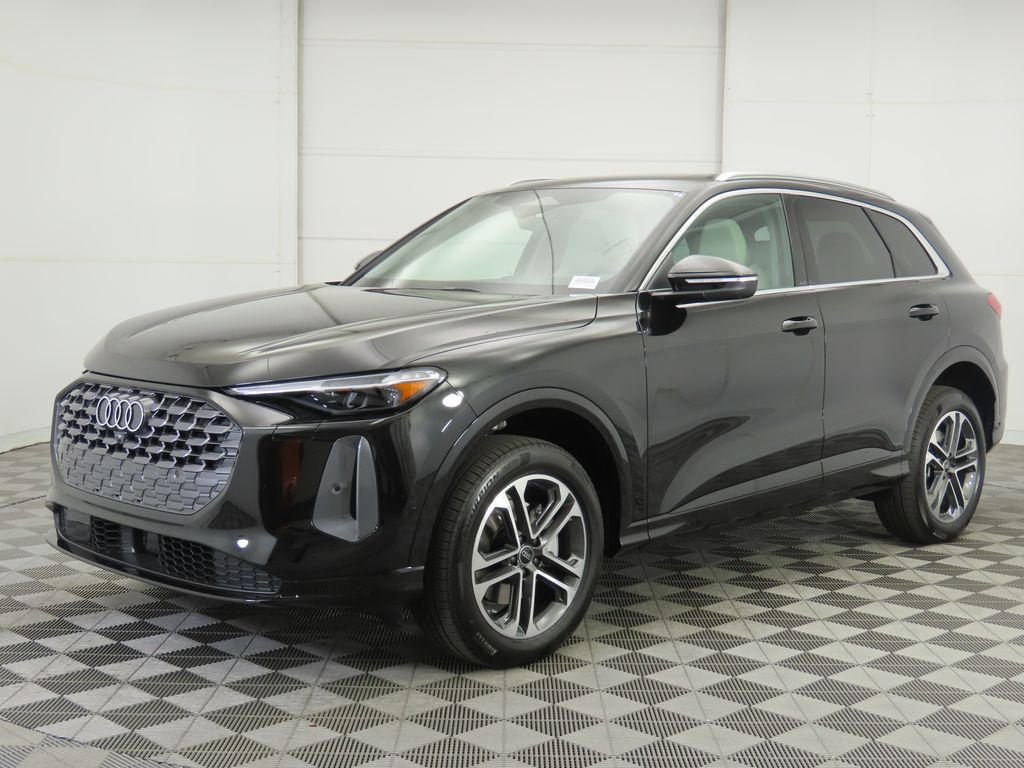 2025 Audi New Q5 Premium Plus's photo