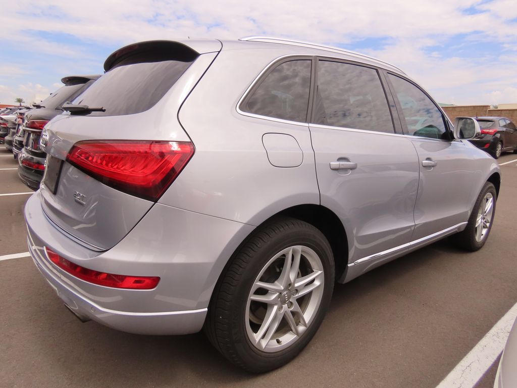 2016 Audi Q5 2.0T Premium Plus photo 3