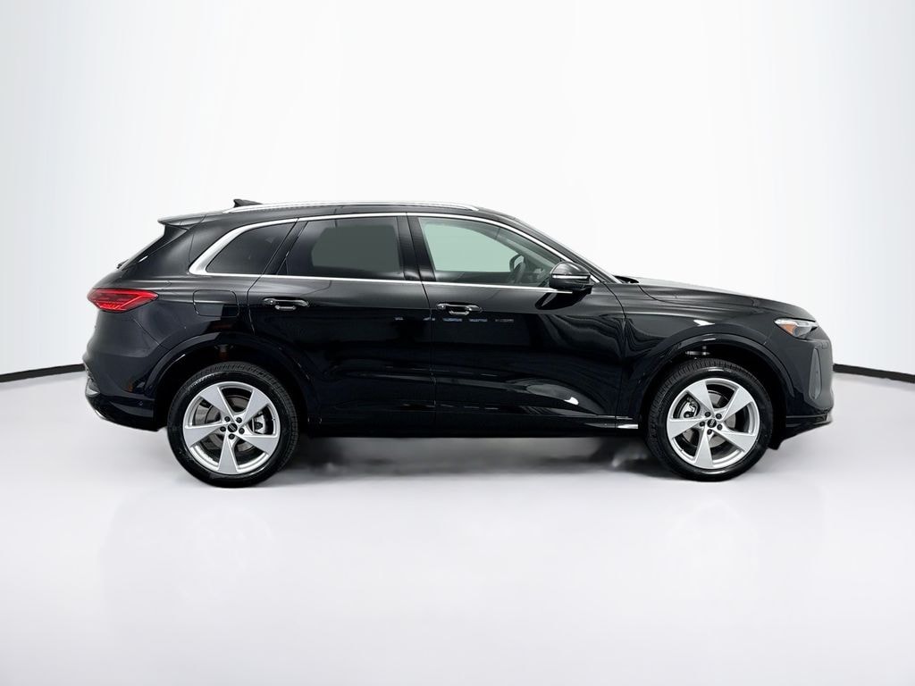 New 2025 Audi Q5 2.0T Premium SUV