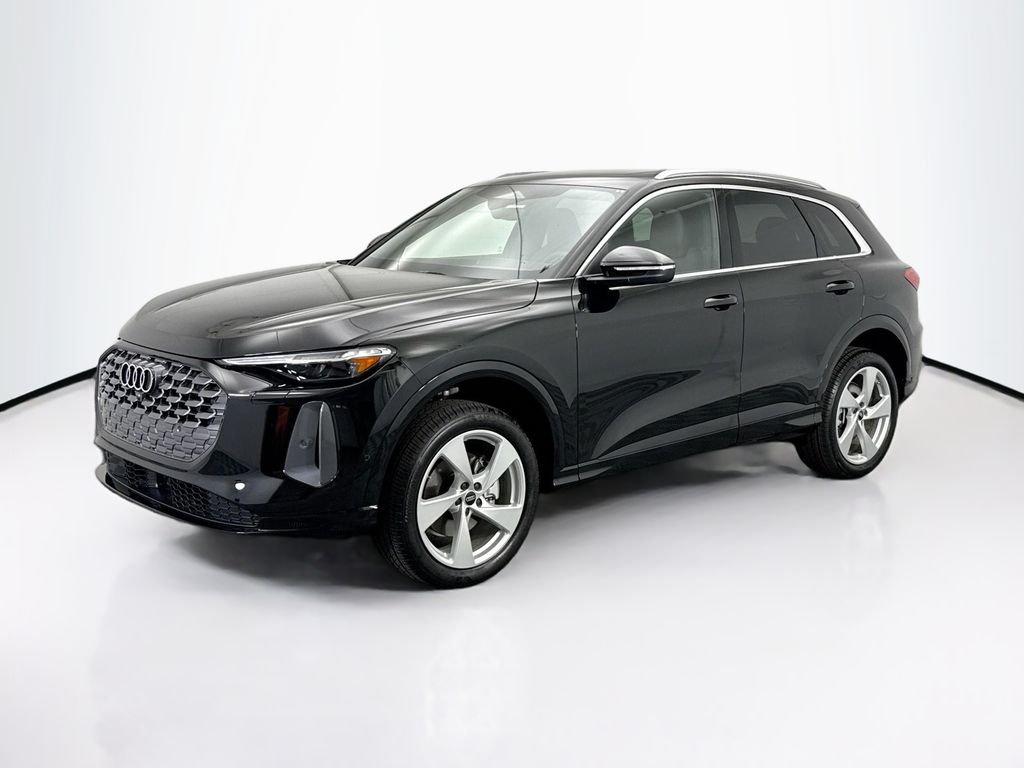 2025 Audi Q5 40 Prestige's photo