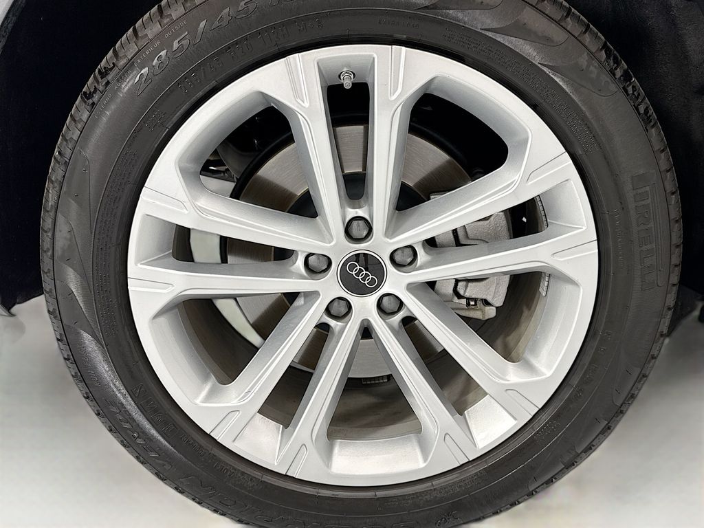 2025 Audi Q7 Premium Plus - Photo 32