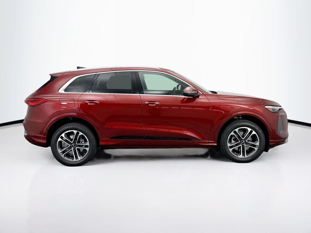 Certified 2025 Audi Q5 2.0T Premium Plus SUV