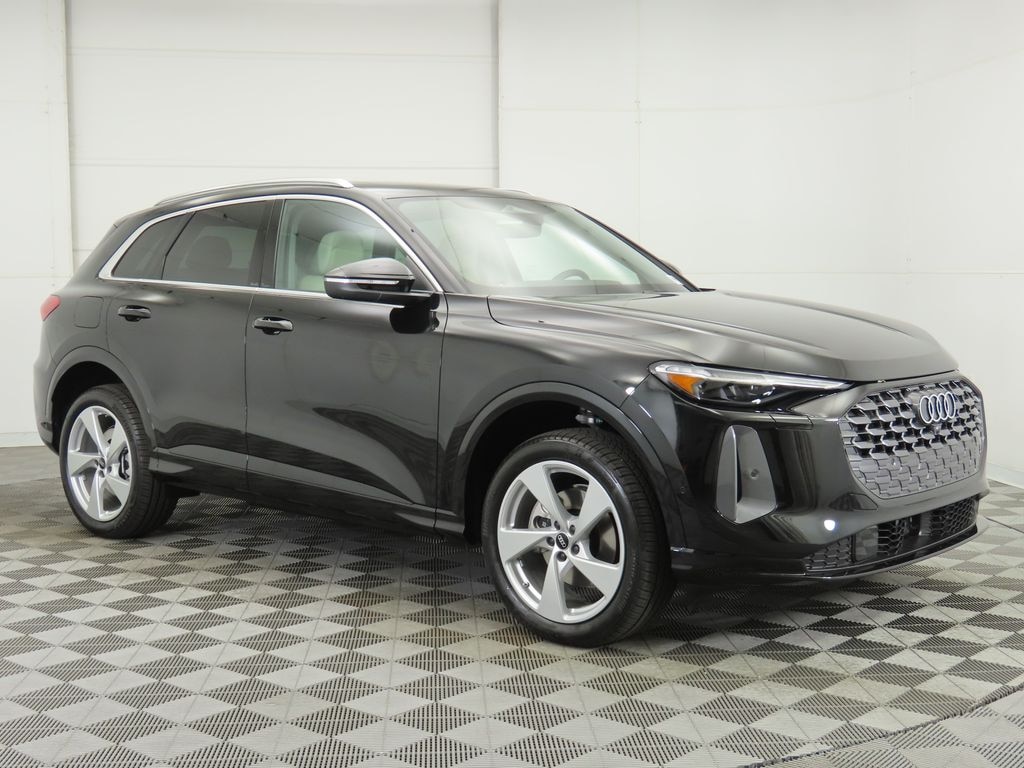 New 2025 Audi Q5 2.0T Premium SUV