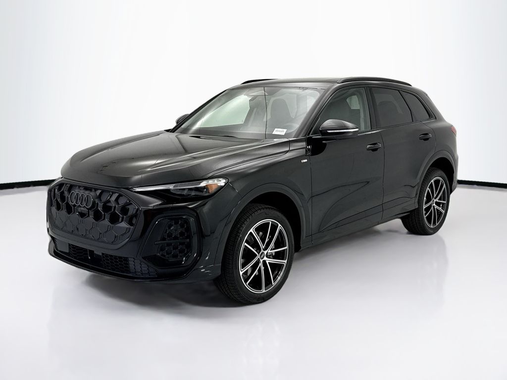2026 Audi Q5 Premium Plus quattro's photo