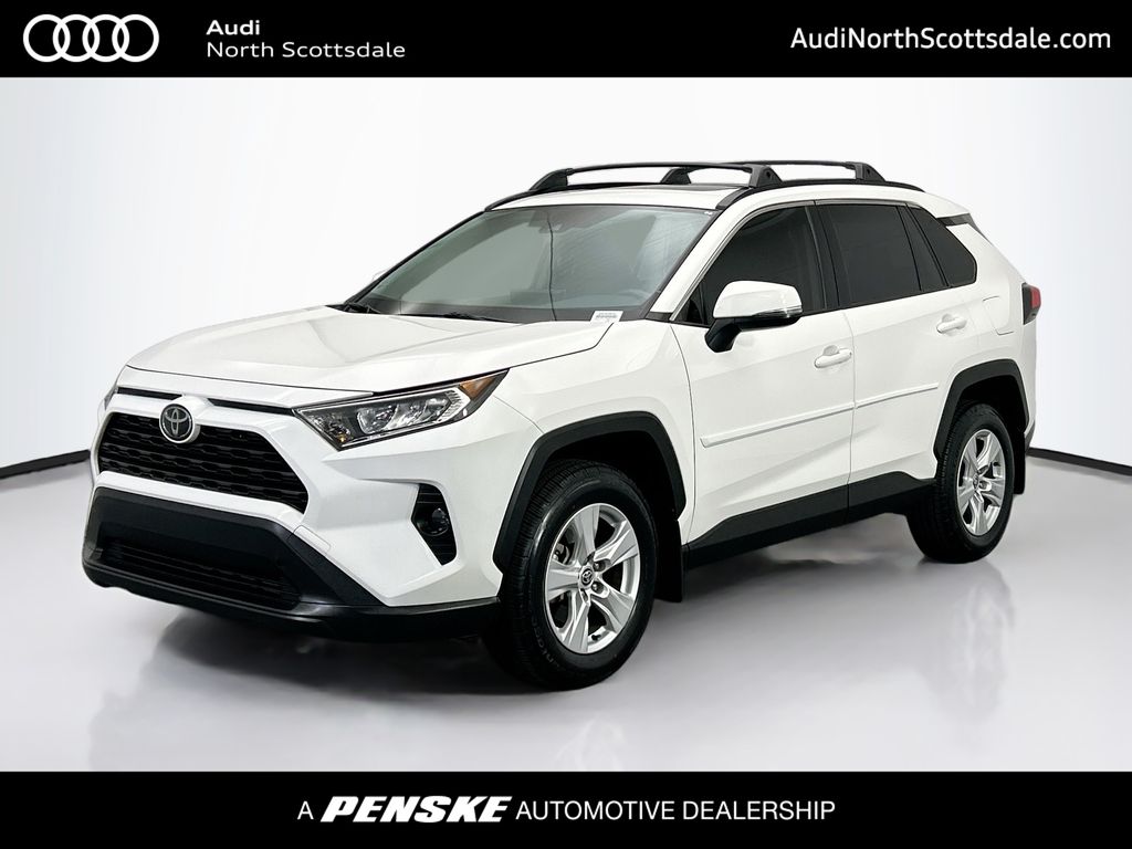 2020 Toyota RAV4 XLE