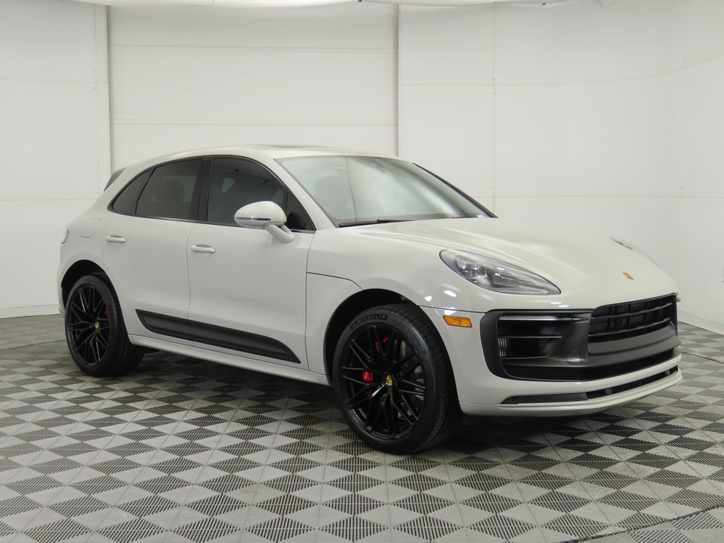 2022 Porsche Macan GTS photo 3