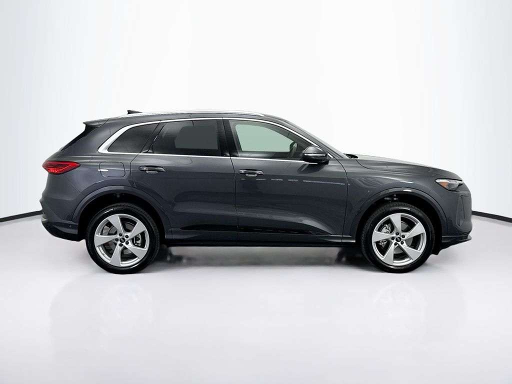 2025 Audi Q5 2.0T Premium Plus photo 4