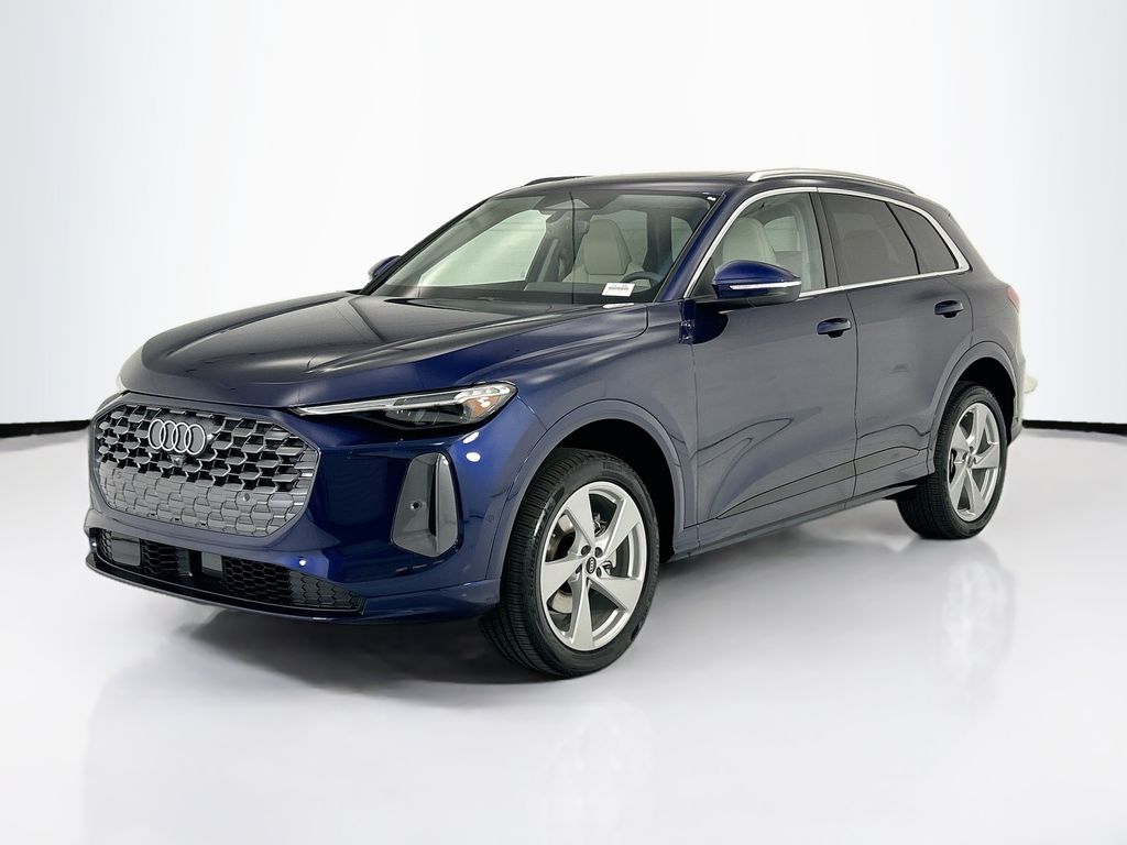 2026 Audi Q5 Premium Plus quattro's photo