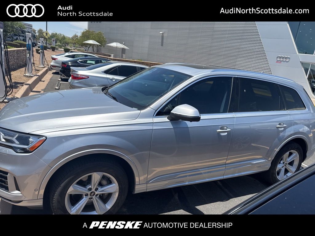 2022 Audi Q7 45 Premium Plus quattro Tiptronic's photo
