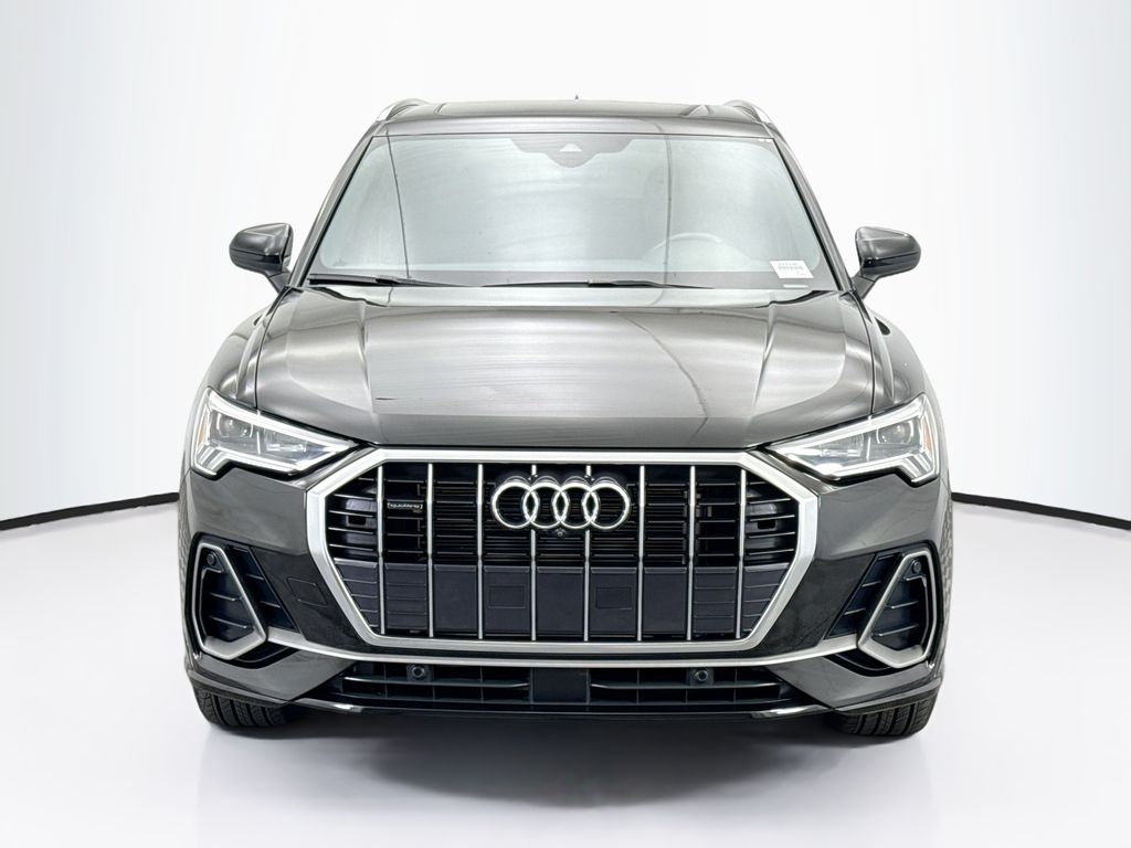 2023 Audi Q3 45 TFSI S line Premium photo 2
