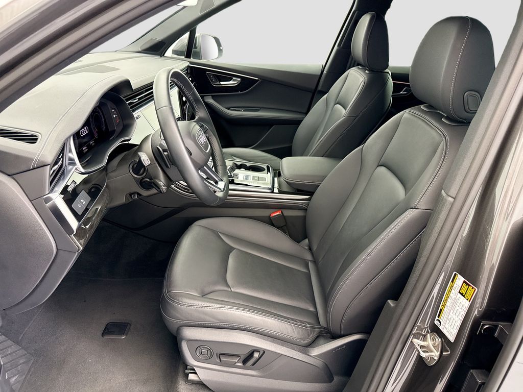 2025 Audi Q7 Premium Plus - Photo 18