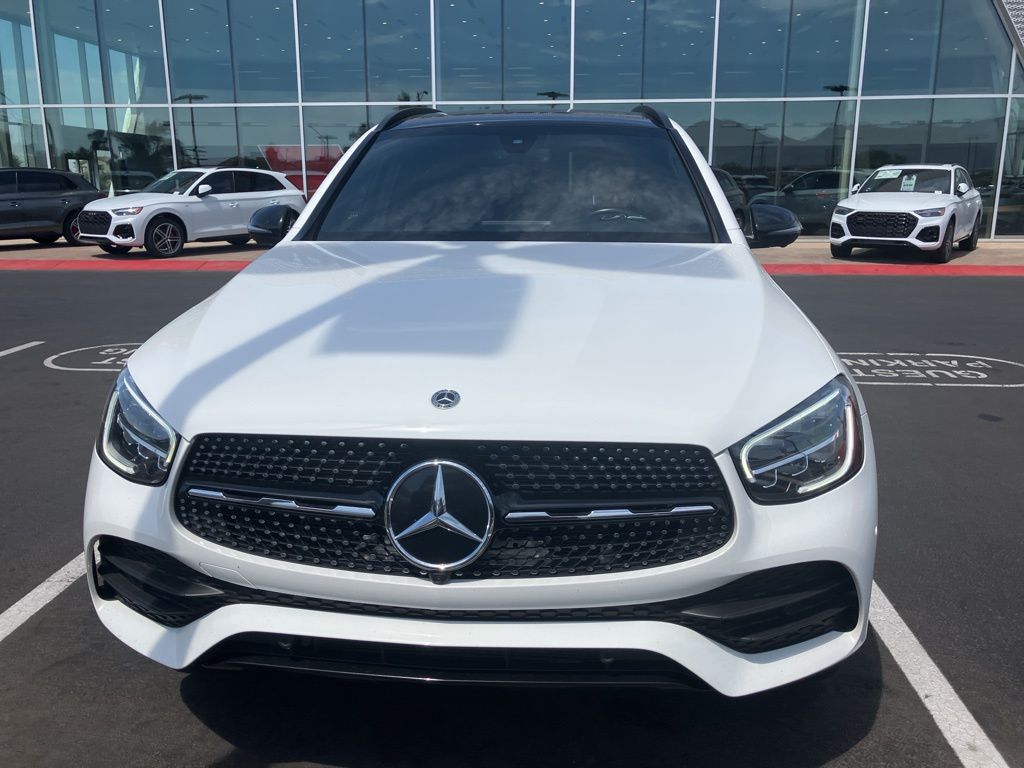 2021 Mercedes Benz GLC 300 photo 3