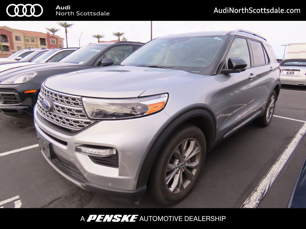 2023 Ford Explorer Limited's photo