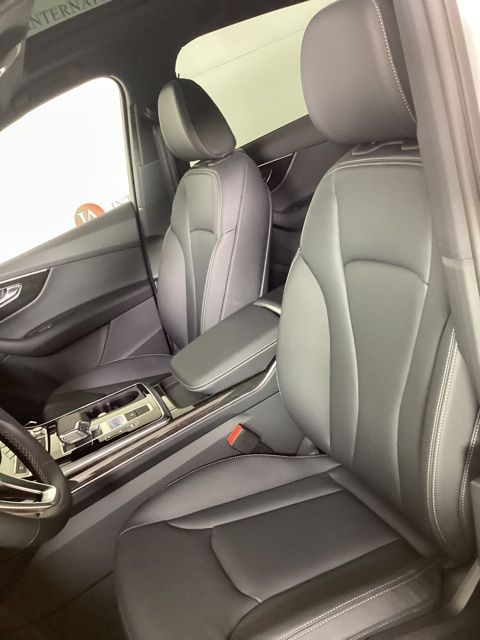 2026 Audi Q7 Premium - Photo 12