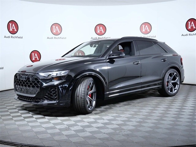 2025 Audi RS Q8 photo 4