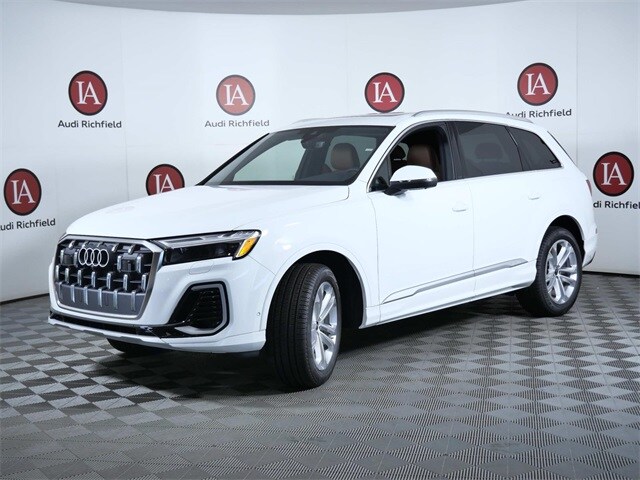 2025 Audi Q7 55 Premium photo 4