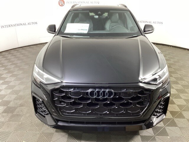 2026 Audi SQ8 Premium Plus photo 2