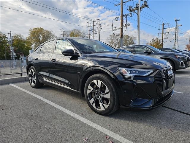 2023 Audi e-tron Sportback Premium's photo