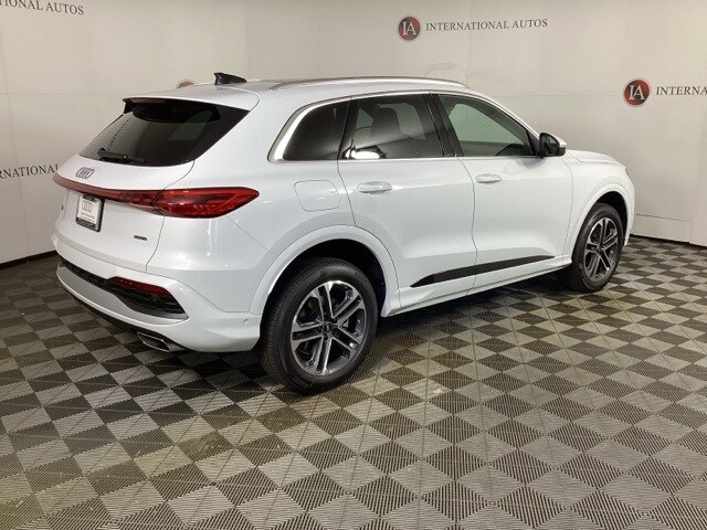 2025 Audi Q5 2.0T Premium Plus photo 4