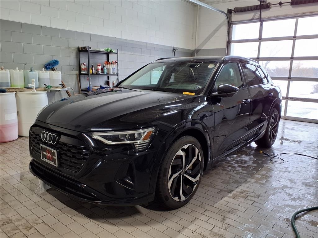 Used 2024 Audi Q8 e-tron Premium Plus SUV