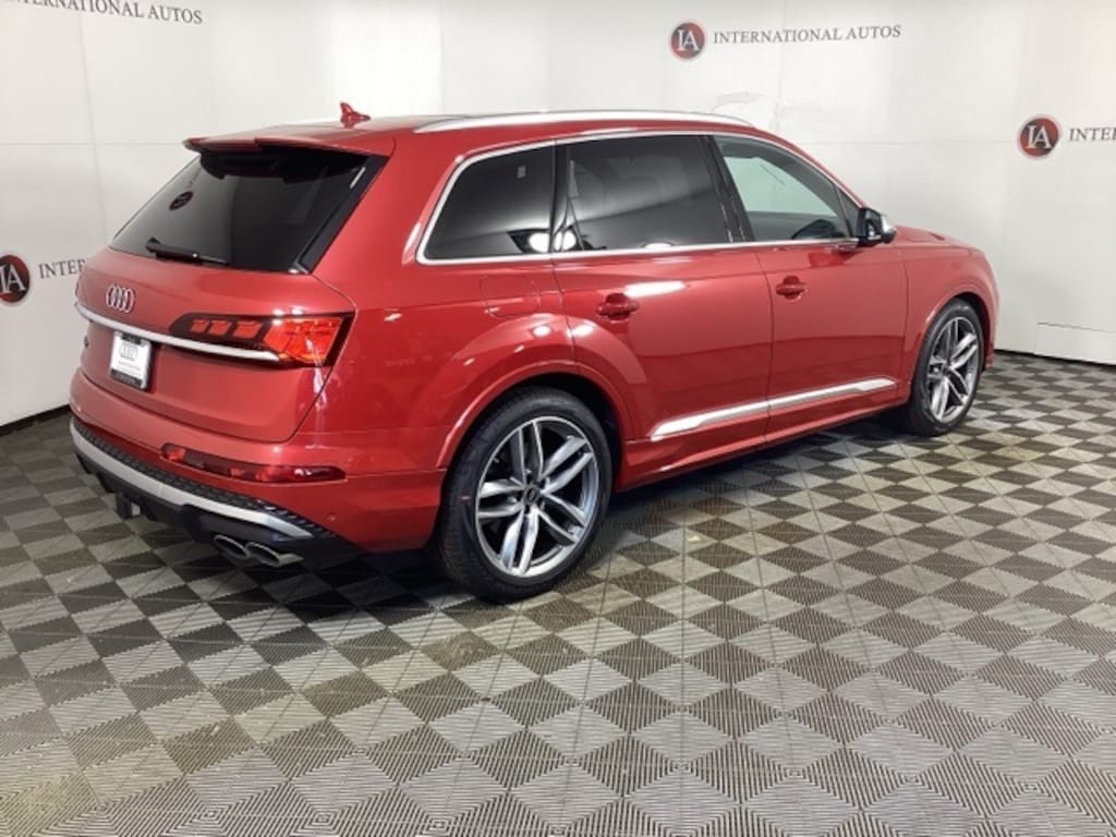 New 2025 Audi SQ7 Prestige SUV