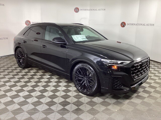 2026 Audi SQ8 Premium Plus photo 3