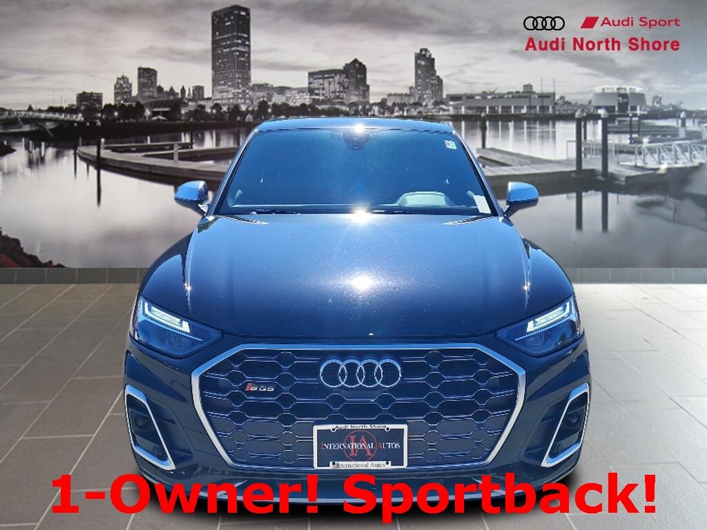 2022 Audi SQ5 Premium Plus photo 2