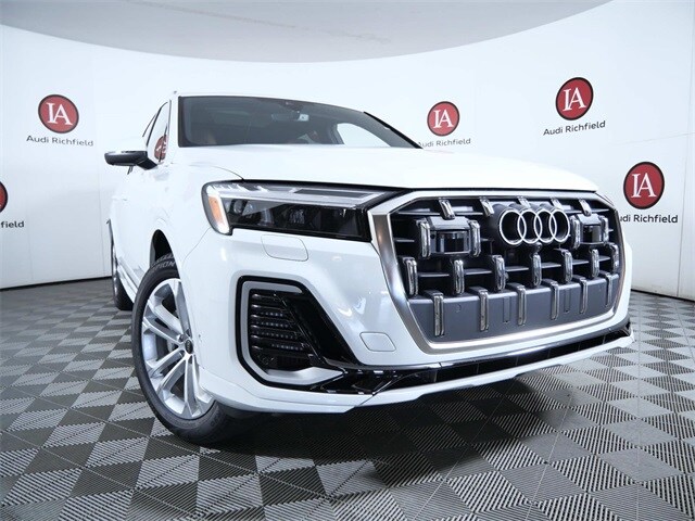 2025 Audi Q7 55 Premium photo 2
