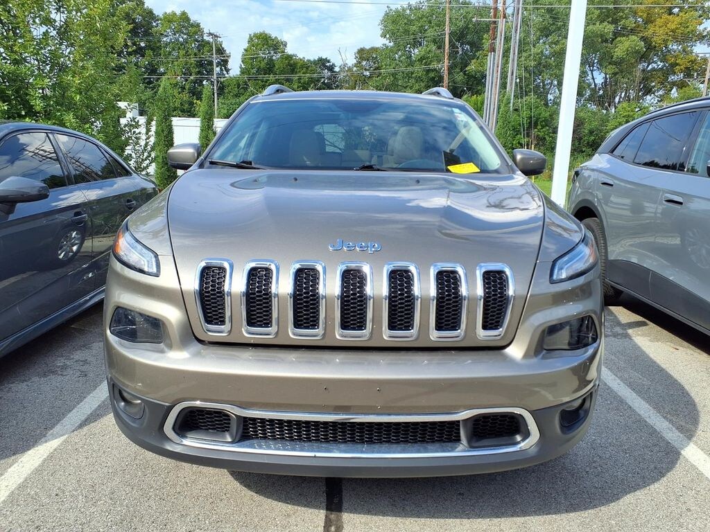 Used 2017 Jeep Cherokee Limited SUV