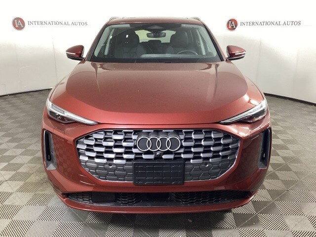 2025 Audi Q5 2.0T Premium Plus photo 2