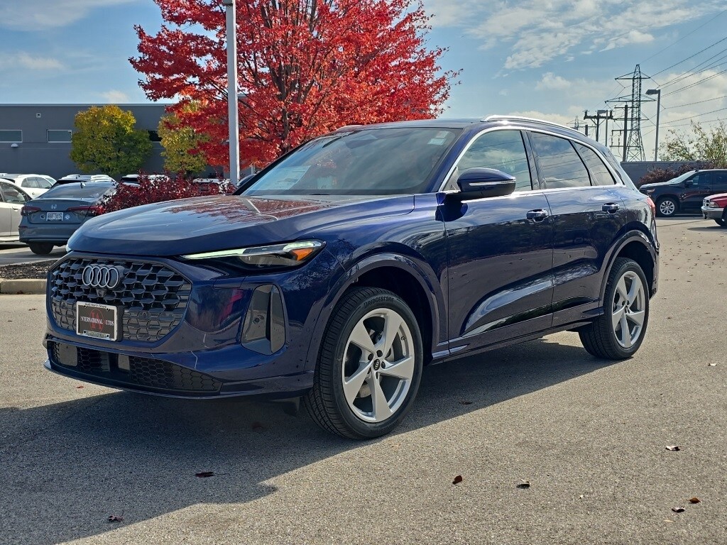 2025 Audi Q5 2.0T Premium Plus photo 3