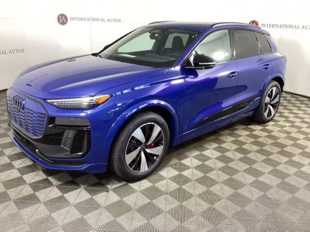 New 2025 Audi SQ6 e-tron Premium Plus SUV