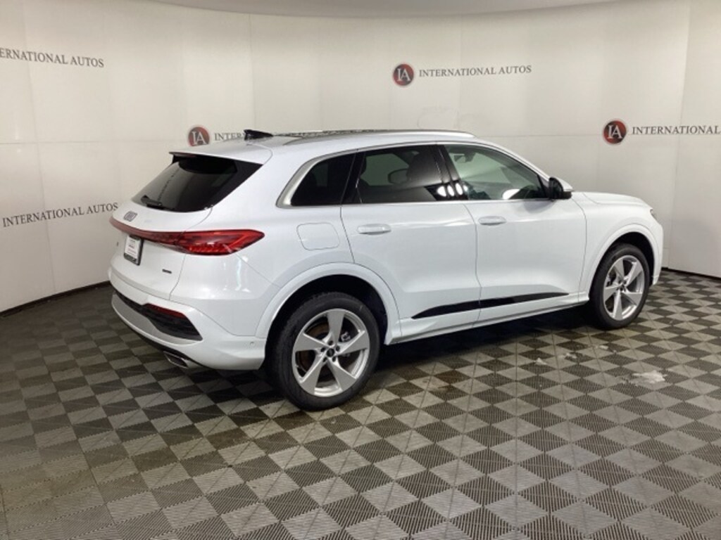 New 2025 Audi Q5 2.0T Premium Plus SUV