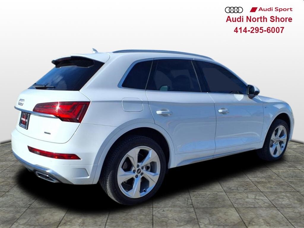 2023 Audi Q5 45 S line Premium Plus photo 2