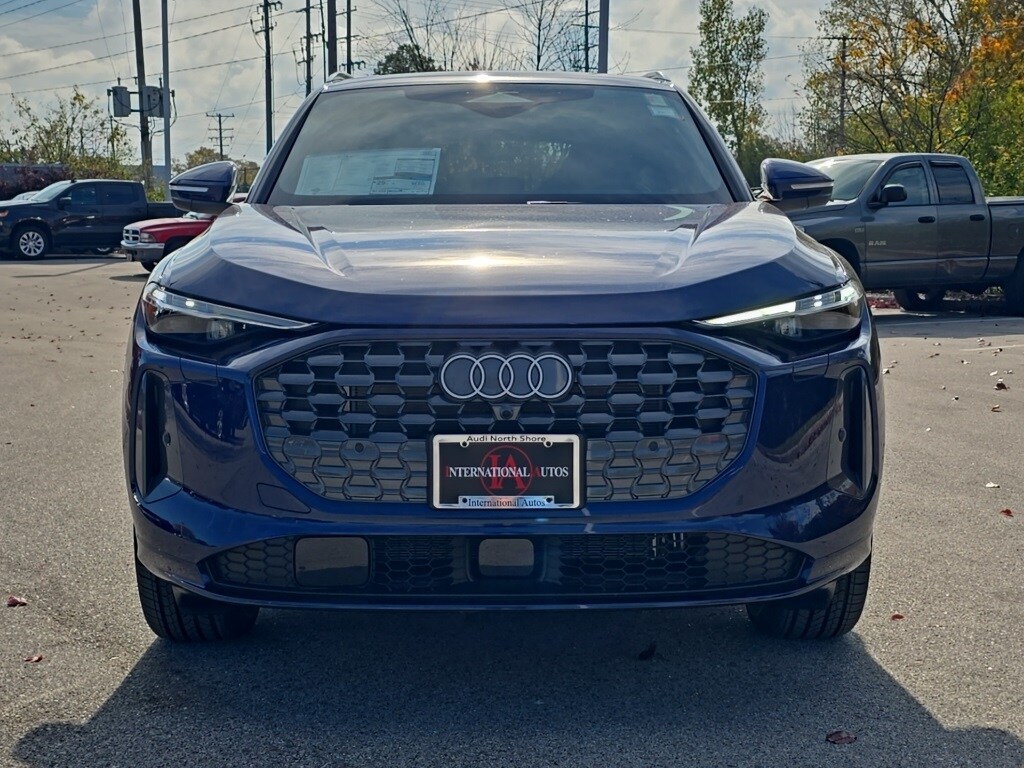 2025 Audi Q5 2.0T Premium Plus photo 2