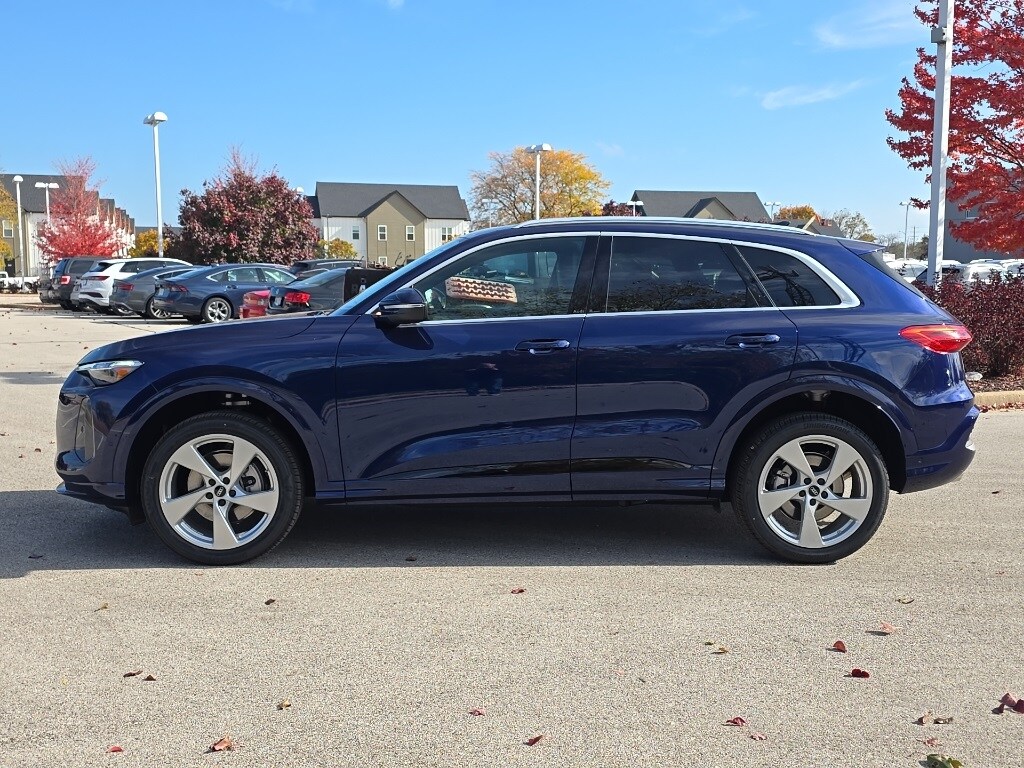 2025 Audi Q5 2.0T Premium Plus photo 4